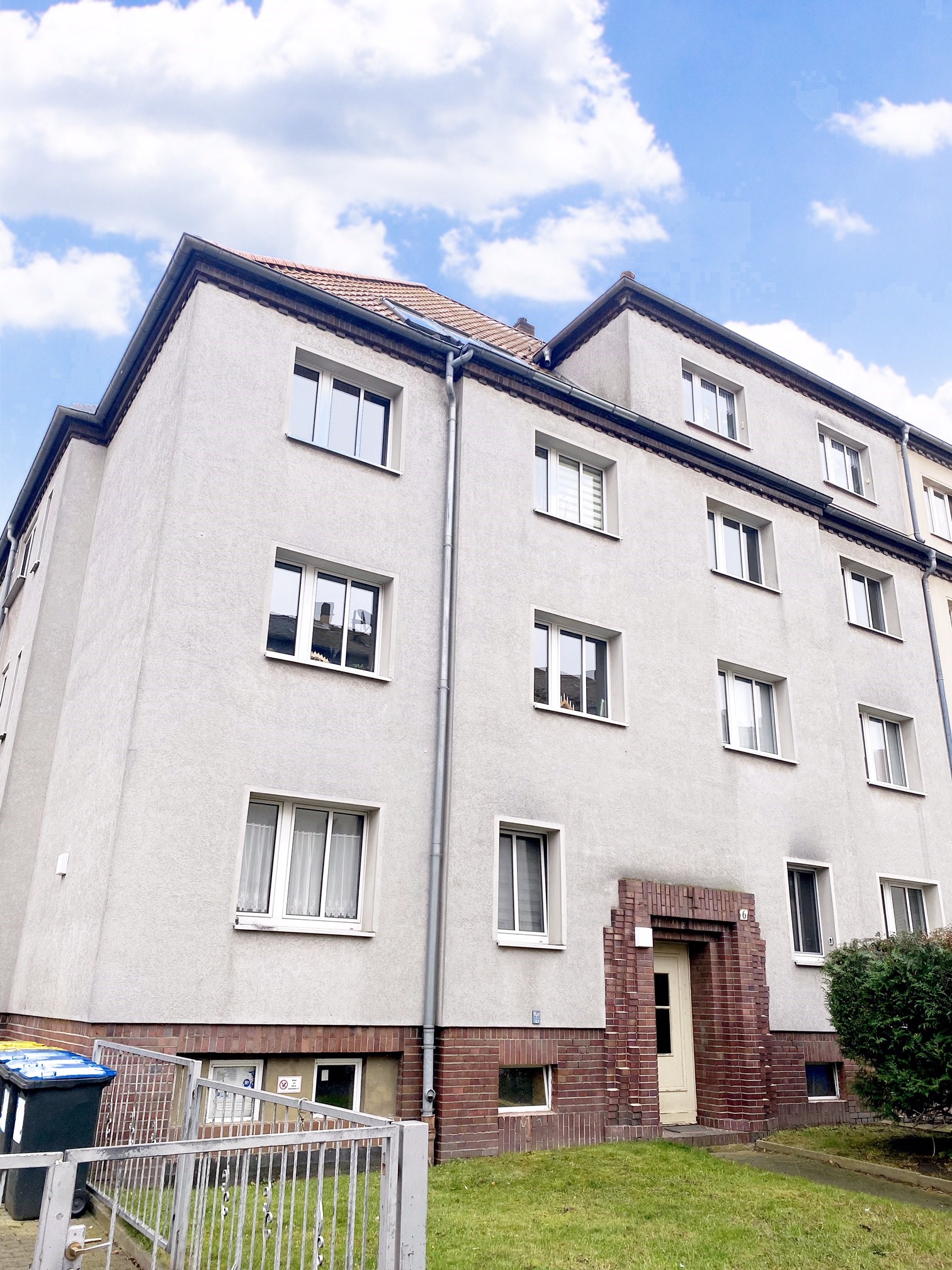 Mehrfamilienhaus mit 12 Einheiten