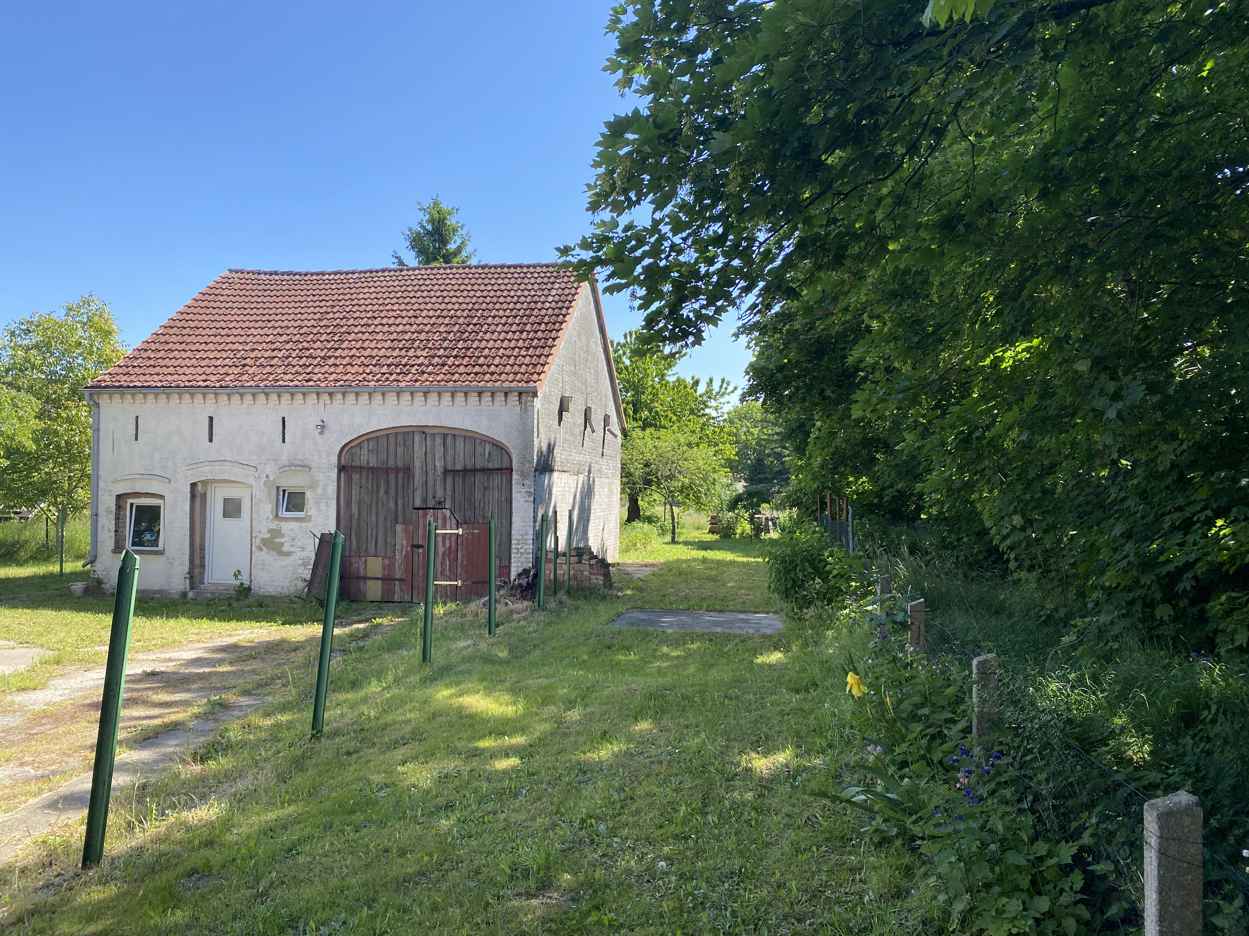 Wunderschönes Grundstück mit Bauernhaus